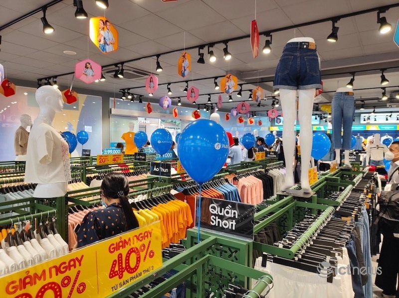 Thế Giới Di Động đóng mảng thời trang, trang sức - Ảnh 1. Thế Giới Di Động đóng mảng thời trang, trang sức - Ảnh 1.