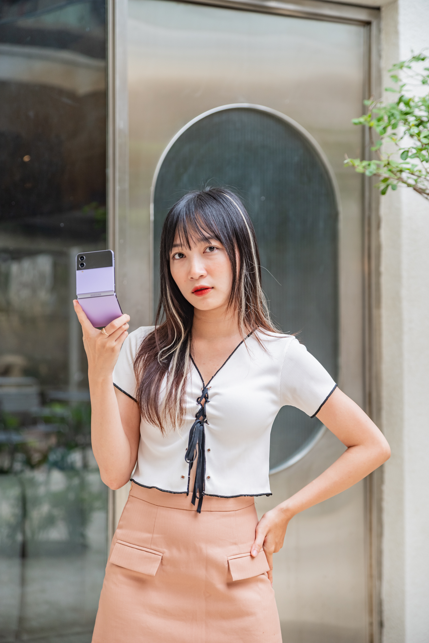 Ấn tượng đầu tiên về Galaxy Z Flip4 dưới góc nhìn con gái - Ảnh 3. Ấn tượng đầu tiên về Galaxy Z Flip4 dưới góc nhìn con gái - Ảnh 3.