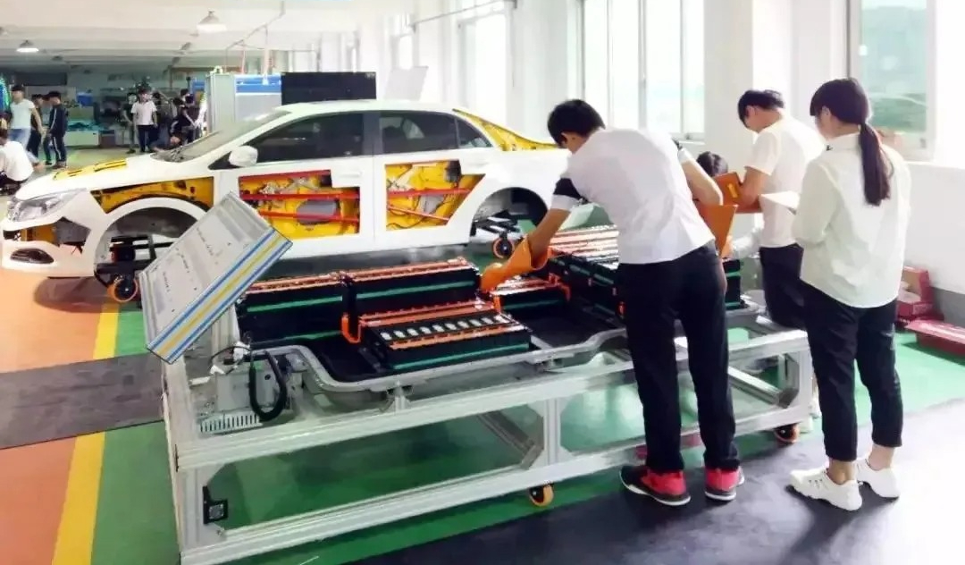 Giá xe điện đang rẻ dần nhưng phí sửa chữa lại ngày càng tăng cao: Nghịch lý khó tháo gỡ của cả ngành công nghiệp - Ảnh 6. Giá xe điện đang rẻ dần nhưng phí sửa chữa lại ngày càng tăng cao: Nghịch lý khó tháo gỡ của cả ngành công nghiệp - Ảnh 6.