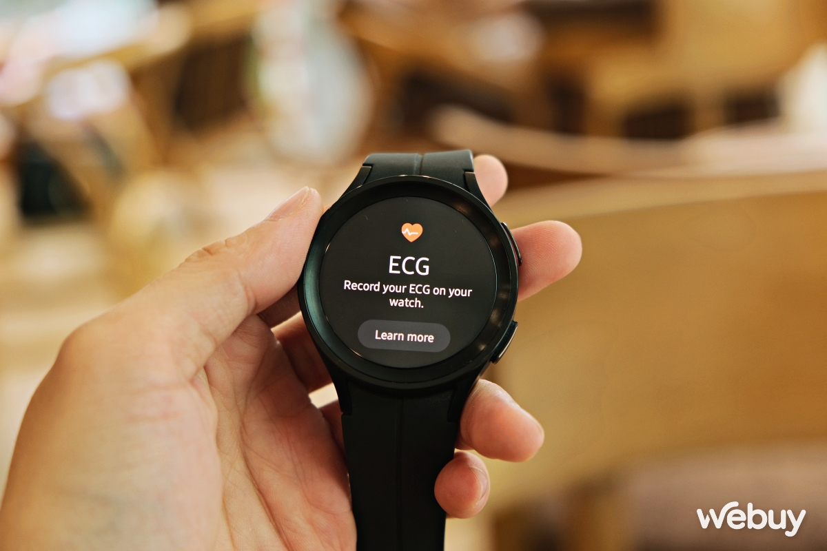 Trên tay Galaxy Watch5 Pro: Vỏ titan cứng cáp, kính phủ sapphire, pin 3 ngày và sạc nhanh hơn - Ảnh 11. Trên tay Galaxy Watch5 Pro: Vỏ titan cứng cáp, kính phủ sapphire, pin 3 ngày và sạc nhanh hơn - Ảnh 11.