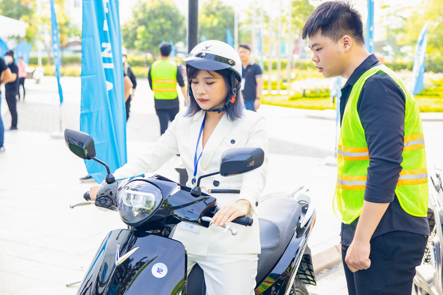 Có gì trên xe máy điện VinFast lần đầu tiên được cập nhật phần mềm? - Ảnh 1. Có gì trên xe máy điện VinFast lần đầu tiên được cập nhật phần mềm? - Ảnh 1.