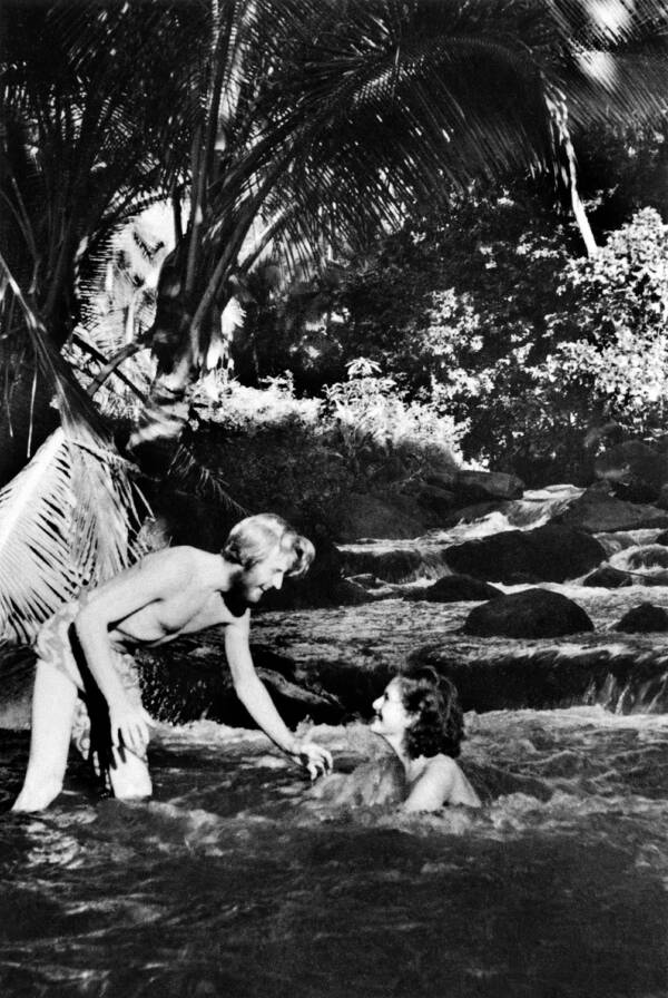 Thor Heyerdahl: Nhà thám hiểm đã vượt hàng nghìn hải lý băng qua đại dương trên một chiếc bè tự chế - Ảnh 2. Thor Heyerdahl: Nhà thám hiểm đã vượt hàng nghìn hải lý băng qua đại dương trên một chiếc bè tự chế - Ảnh 2.