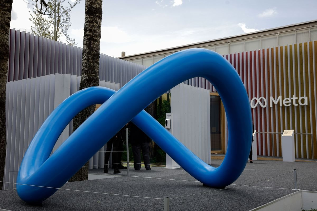 Sự cố chấp của Mark Zuckerberg đang ‘hao mòn’ Meta: Mù quáng theo đuổi tiền quyền, đặt lợi nhuận và tăng trưởng lên trên hết - Ảnh 1. Sự cố chấp của Mark Zuckerberg đang ‘hao mòn’ Meta: Mù quáng theo đuổi tiền quyền, đặt lợi nhuận và tăng trưởng lên trên hết - Ảnh 1.