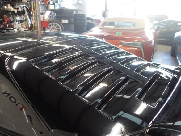 Dân chơi độ xe Mazda thành siêu xe Ferrari: Lột sạch vỏ nhưng ‘hồn’ vẫn là xe Nhật - Ảnh 7. Dân chơi độ xe Mazda thành siêu xe Ferrari: Lột sạch vỏ nhưng ‘hồn’ vẫn là xe Nhật - Ảnh 7.