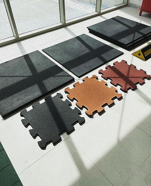 'Nghĩa địa lốp xe' lớn nhất thế giới được tái chế, biến thứ bỏ đi thành "vàng đen mới" - Ảnh 5. 'Nghĩa địa lốp xe' lớn nhất thế giới được tái chế, biến thứ bỏ đi thành "vàng đen mới" - Ảnh 5.