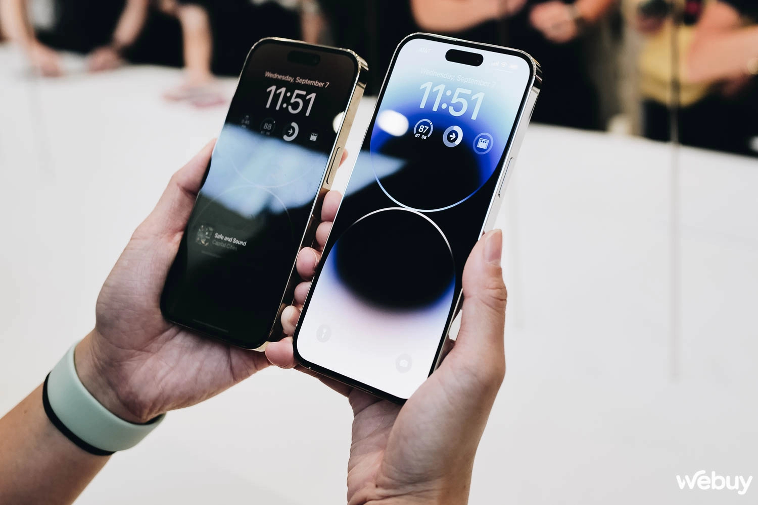 Người Việt lo lắng iPhone 14 chính hãng khan hàng, các đại lý tỏ thái độ lạc quan - Ảnh 1. Người Việt lo lắng iPhone 14 chính hãng khan hàng, các đại lý tỏ thái độ lạc quan - Ảnh 1.