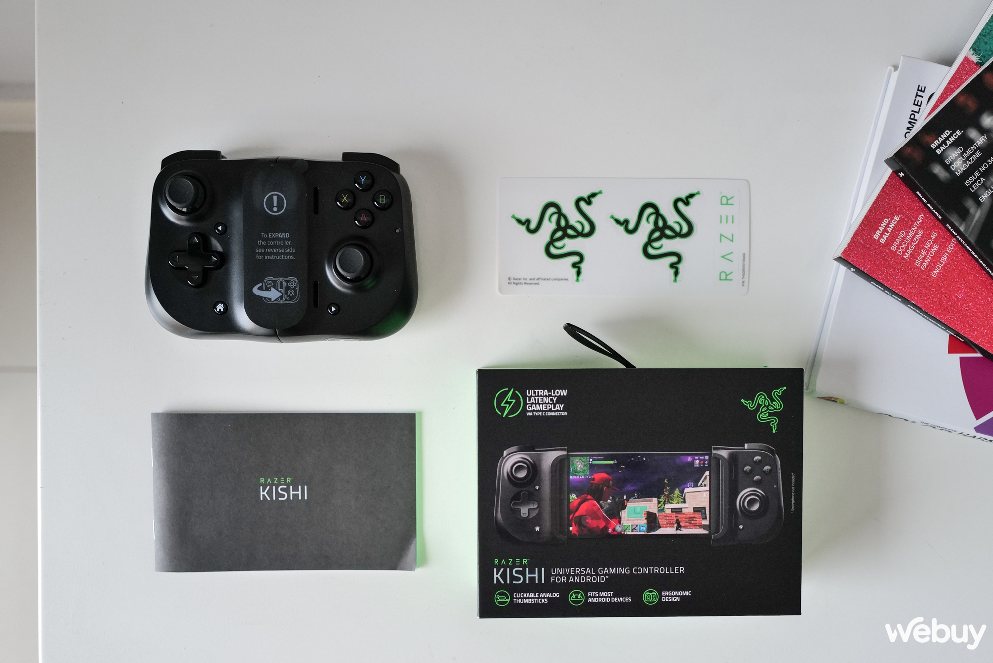 Trên tay tay cầm gaming Razer Kishi V2: Biến smartphone thành máy chơi game "chuyên nghiệp" - Ảnh 6. Trên tay tay cầm gaming Razer Kishi V2: Biến smartphone thành máy chơi game "chuyên nghiệp" - Ảnh 6.
