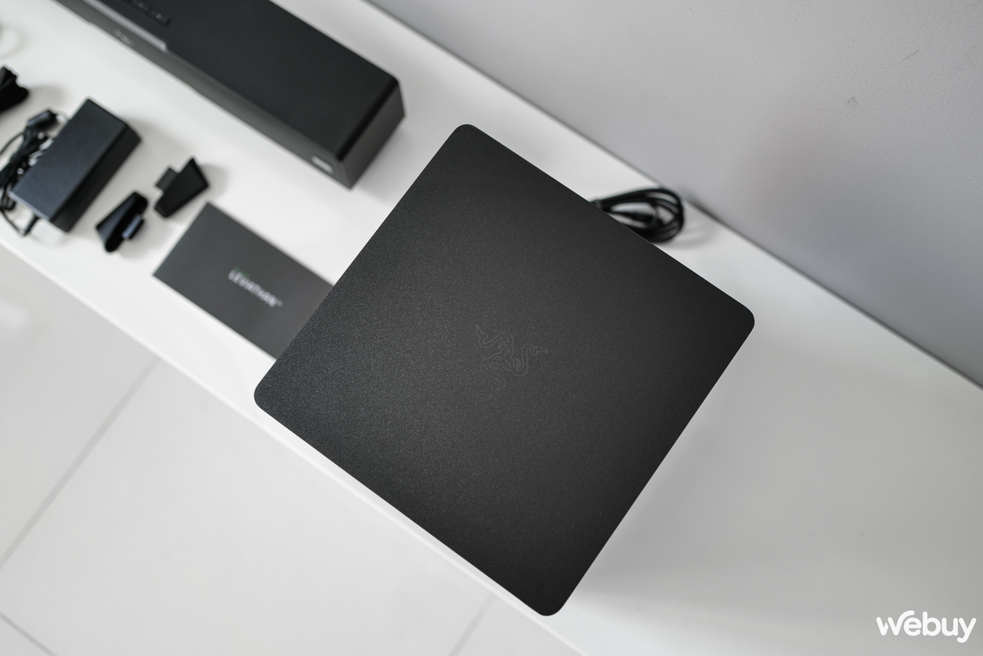 Mở hộp loa Razer Leviathan V2: Kết nối đa dạng, trang bị THX Spatial Audio và đèn đổi màu Chroma RGB - Ảnh 5. Mở hộp loa Razer Leviathan V2: Kết nối đa dạng, trang bị THX Spatial Audio và đèn đổi màu Chroma RGB - Ảnh 5.