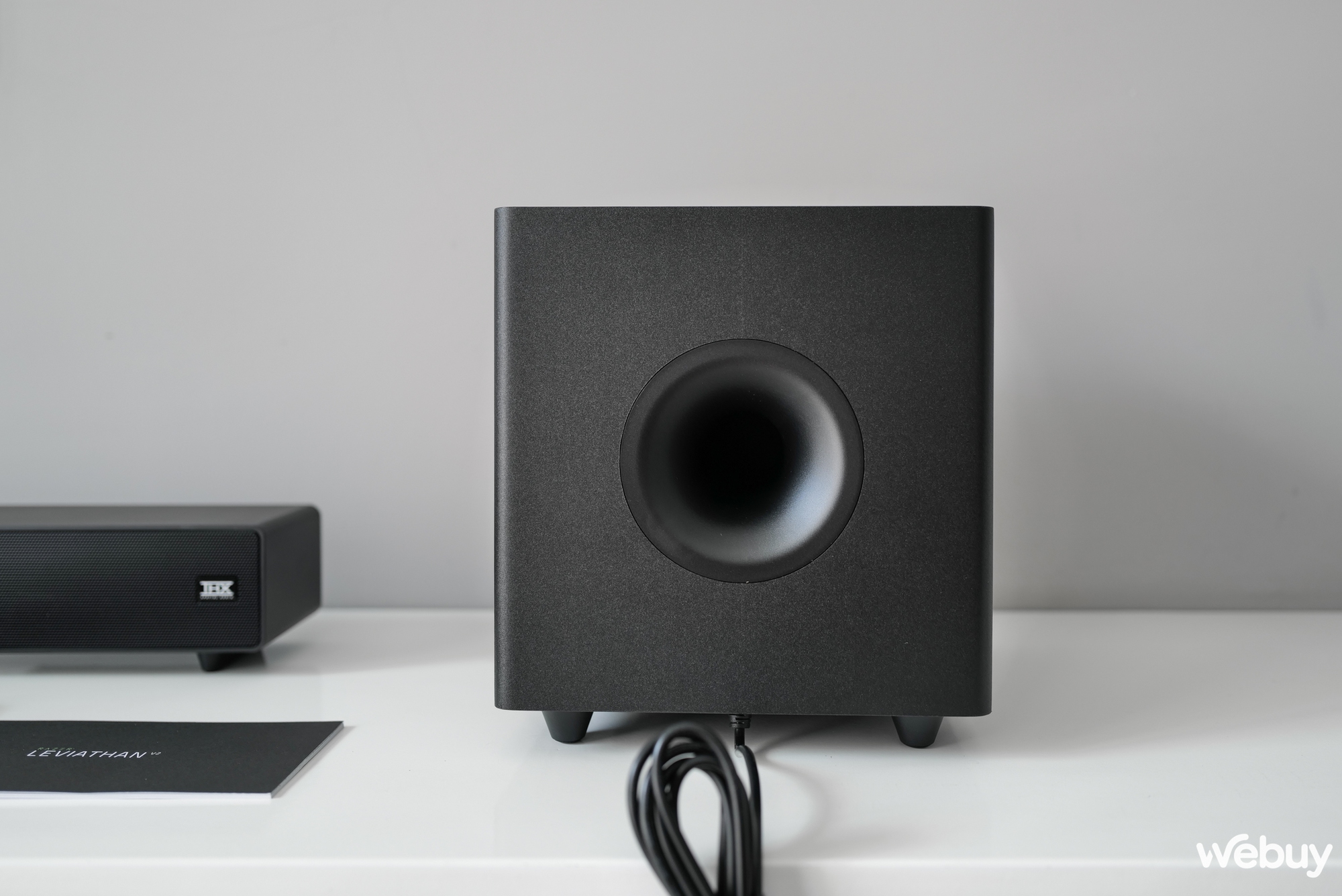 Mở hộp loa Razer Leviathan V2: Kết nối đa dạng, trang bị THX Spatial Audio và đèn đổi màu Chroma RGB - Ảnh 6. Mở hộp loa Razer Leviathan V2: Kết nối đa dạng, trang bị THX Spatial Audio và đèn đổi màu Chroma RGB - Ảnh 6.