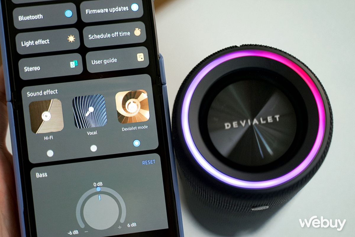 Đánh giá Huawei Sound Joy: m thanh lớn trong thân hình nhỏ, có đèn đổi màu, pin 26 giờ, sạc nhanh 40W - Ảnh 10. Đánh giá Huawei Sound Joy: m thanh lớn trong thân hình nhỏ, có đèn đổi màu, pin 26 giờ, sạc nhanh 40W - Ảnh 10.