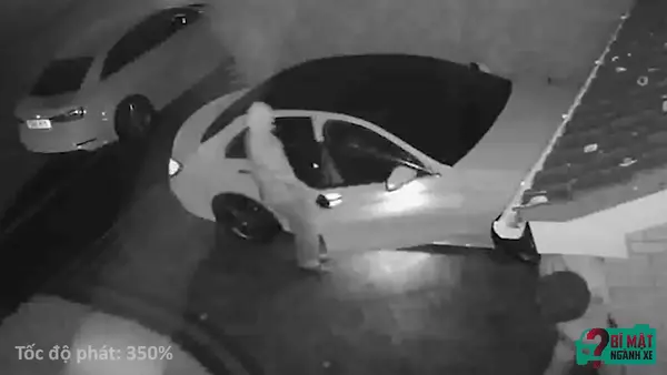 Vụ dùng 500.000 đồng trộm xe Tesla giá 1,9 tỷ: Hậu quả khi 'câu đố' quá đơn giản! - Ảnh 3. Vụ dùng 500.000 đồng trộm xe Tesla giá 1,9 tỷ: Hậu quả khi 'câu đố' quá đơn giản! - Ảnh 3.