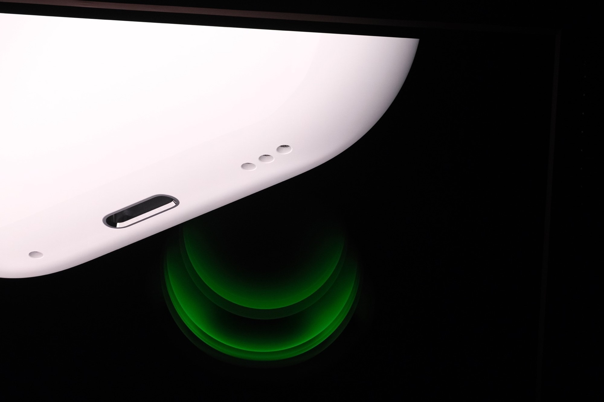 AirPods Pro 2 chính thức ra mắt, chống ồn gấp đôi thế hệ cũ, 30 giờ, hộp sạc tịch hợp loa, giá cao - Ảnh 2. AirPods Pro 2 chính thức ra mắt, chống ồn gấp đôi thế hệ cũ, 30 giờ, hộp sạc tịch hợp loa, giá cao - Ảnh 2.