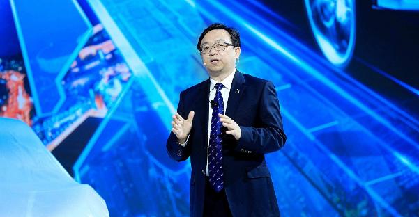 Elon Musk đang rất nể sợ nhân vật người Trung Quốc này vì đã cho xe điện Tesla ‘ngửi khói’ suốt năm 2022 - Ảnh 1. Elon Musk đang rất nể sợ nhân vật người Trung Quốc này vì đã cho xe điện Tesla ‘ngửi khói’ suốt năm 2022 - Ảnh 1.