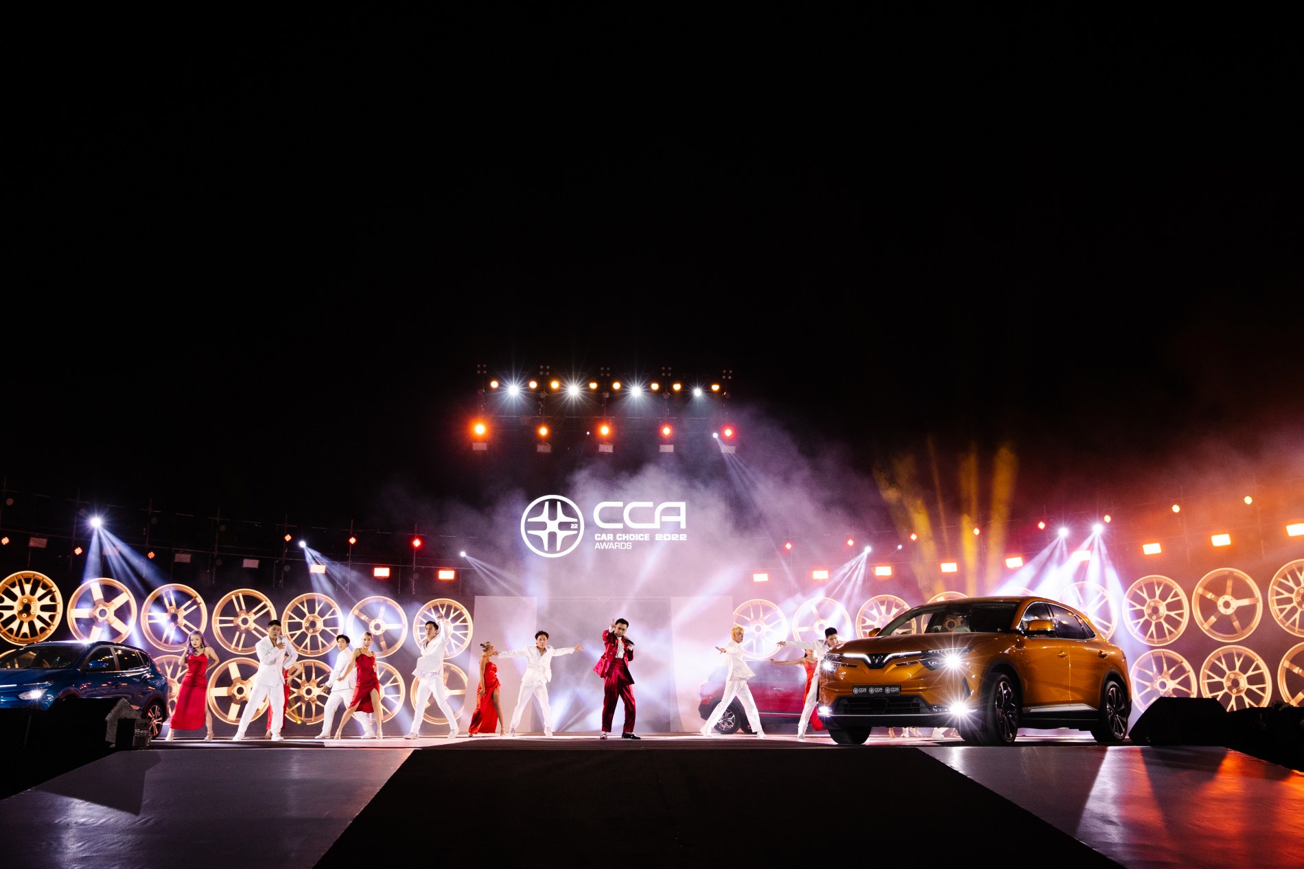 Những con số ấn tượng trong Livestream Gala Car Choice Awards 2022: Cả triệu lượt xem trên 163 kênh phát - Ảnh 1. Những con số ấn tượng trong Livestream Gala Car Choice Awards 2022: Cả triệu lượt xem trên 163 kênh phát - Ảnh 1.