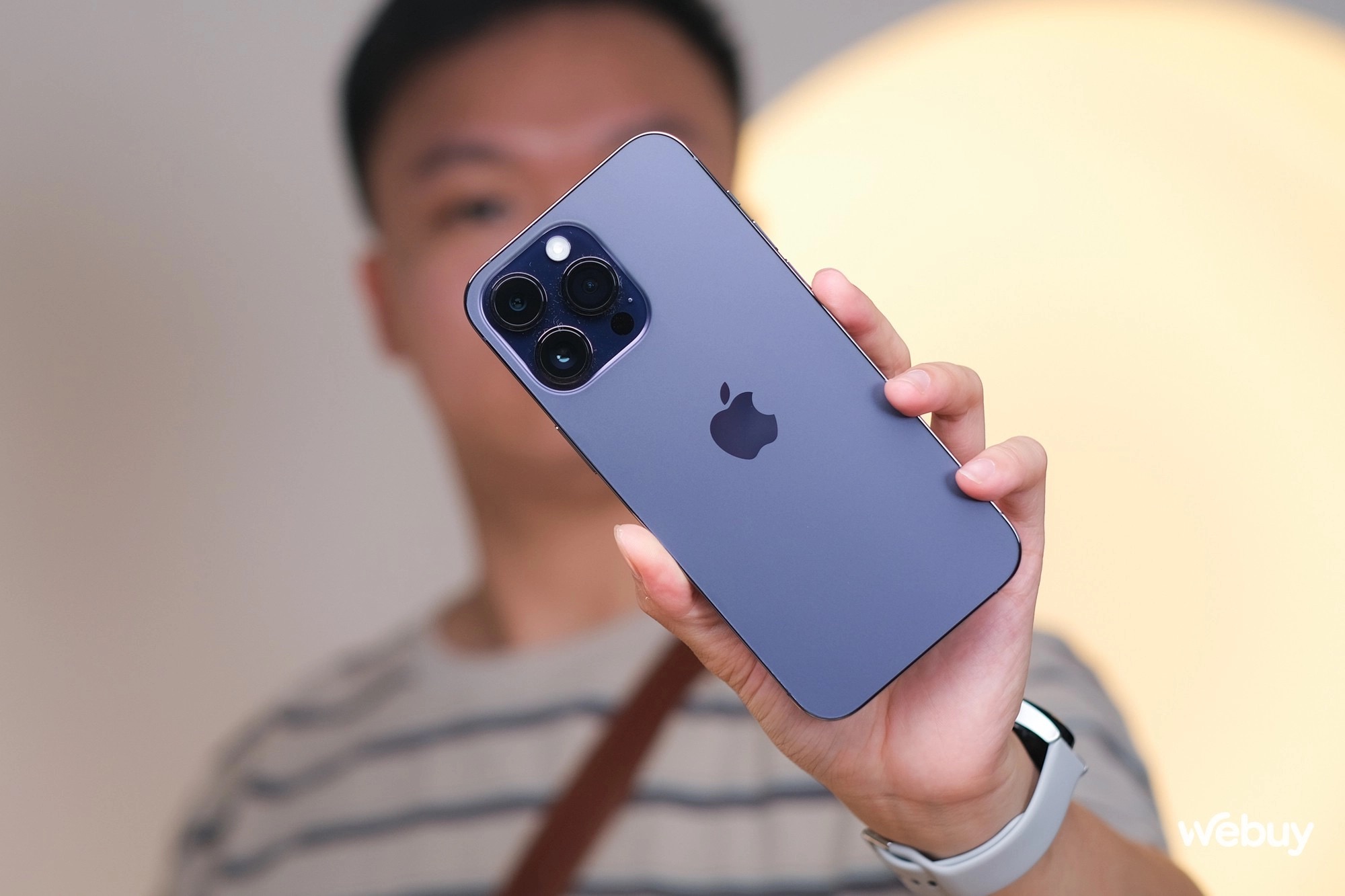 Hối hận vì mua iPhone 14 Pro Max màu tím - Ảnh 2. Hối hận vì mua iPhone 14 Pro Max màu tím - Ảnh 2.