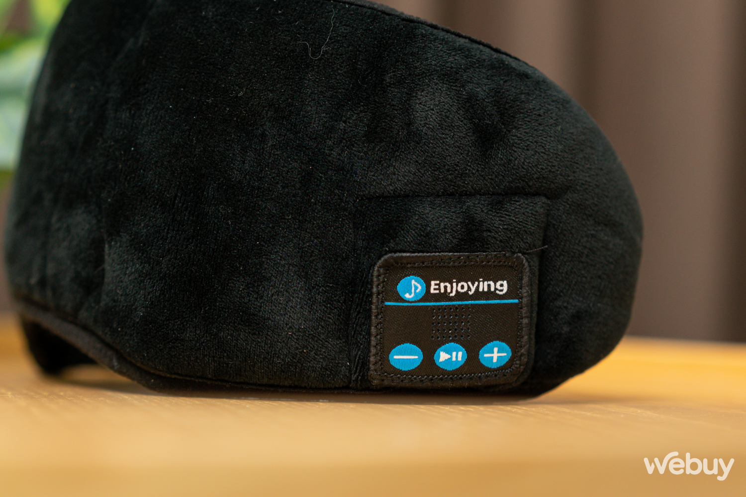 Món đồ công nghệ để ngủ ngon ngày Tết: Bịt mắt tích hợp tai nghe - Ảnh 9. Món đồ công nghệ để ngủ ngon ngày Tết: Bịt mắt tích hợp tai nghe - Ảnh 9.