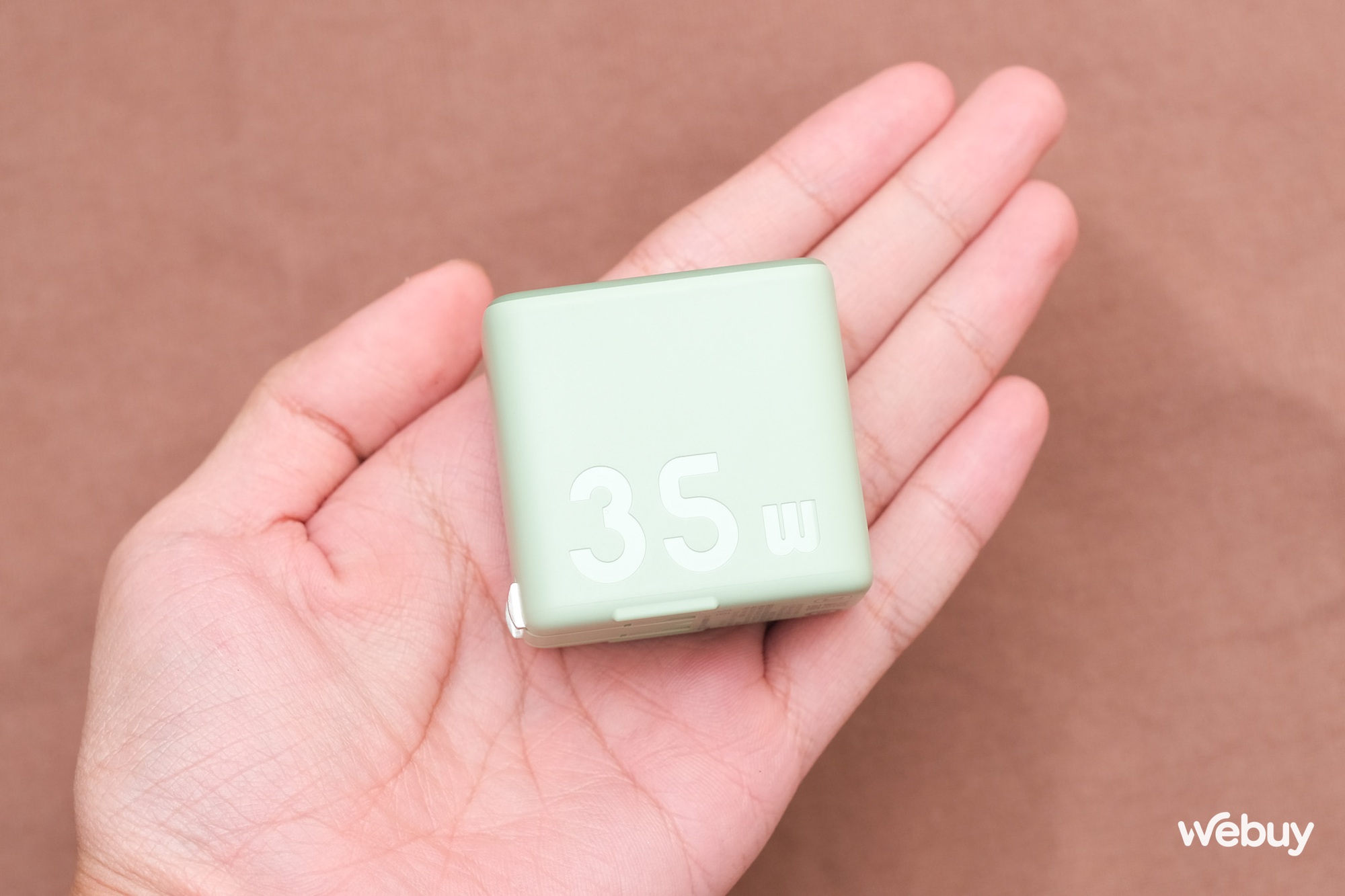 Sạc kép Xiaomi 35W dành cho người dùng iPhone, giá chỉ bằng 1/5 hàng chính chủ - Ảnh 4. Sạc kép Xiaomi 35W dành cho người dùng iPhone, giá chỉ bằng 1/5 hàng chính chủ - Ảnh 4.