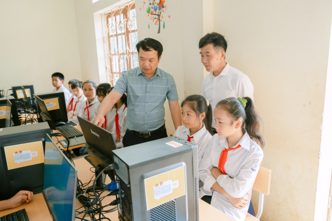 Chuyện chàng Trung úy vùng cao cùng đồng đội hỗ trợ nuôi cơm trưa cho hàng nghìn em nhỏ - Ảnh 6. Chuyện chàng Trung úy vùng cao cùng đồng đội hỗ trợ nuôi cơm trưa cho hàng nghìn em nhỏ - Ảnh 6.