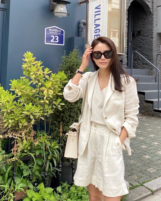 Đừng dạy người giàu cách tiêu tiền: Tôi mua robot hút bụi, máy rửa bát... không phải vì lười! - Ảnh 1. Đừng dạy người giàu cách tiêu tiền: Tôi mua robot hút bụi, máy rửa bát... không phải vì lười! - Ảnh 1.