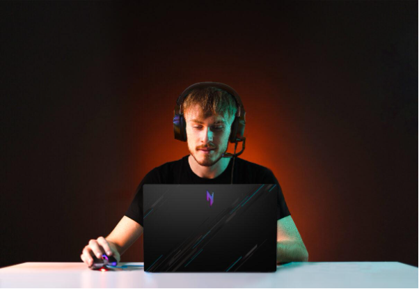 Nitro V - Chiếc laptop gaming chơi Valorant max setting tốt hàng đầu hiện nay - Ảnh 2. Nitro V - Chiếc laptop gaming chơi Valorant max setting tốt hàng đầu hiện nay - Ảnh 2.