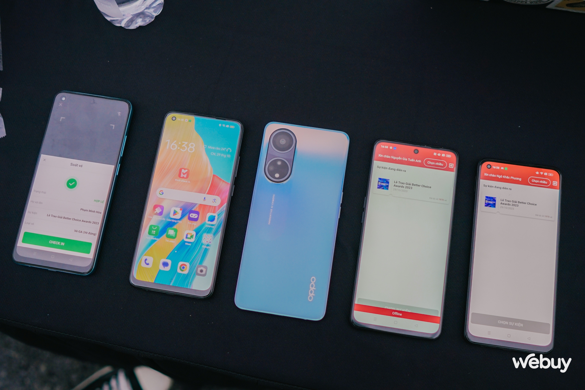 Hàng nghìn bạn trẻ check-in siêu nhanh chỉ bằng một ứng dụng tại Better Choice Awards - Ảnh 3. Hàng nghìn bạn trẻ check-in siêu nhanh chỉ bằng một ứng dụng tại Better Choice Awards - Ảnh 3.