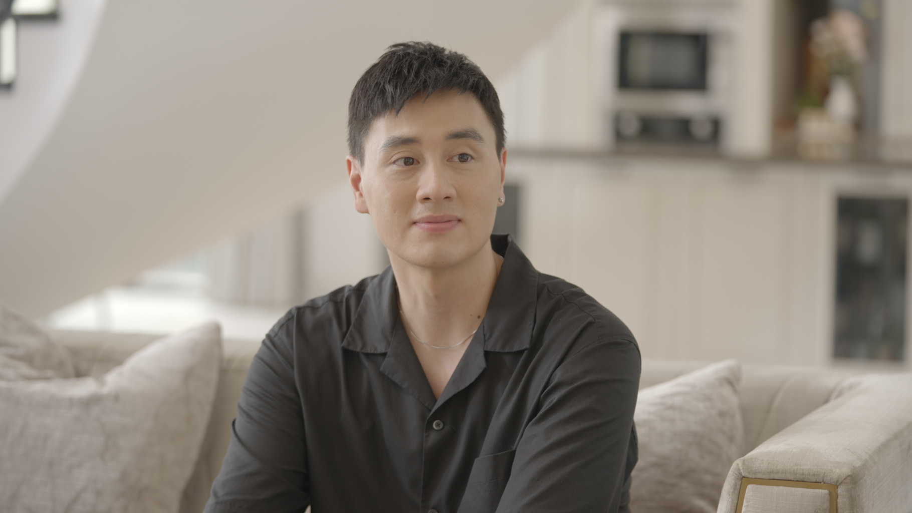 Choáng với "lâu đài" 100 tỷ của Huyền Baby trong “House Are You?” tập 4, mê cái cách “flex” đi Singapore mua váy rồi về - Ảnh 2. Choáng với "lâu đài" 100 tỷ của Huyền Baby trong “House Are You?” tập 4, mê cái cách “flex” đi Singapore mua váy rồi về - Ảnh 2.