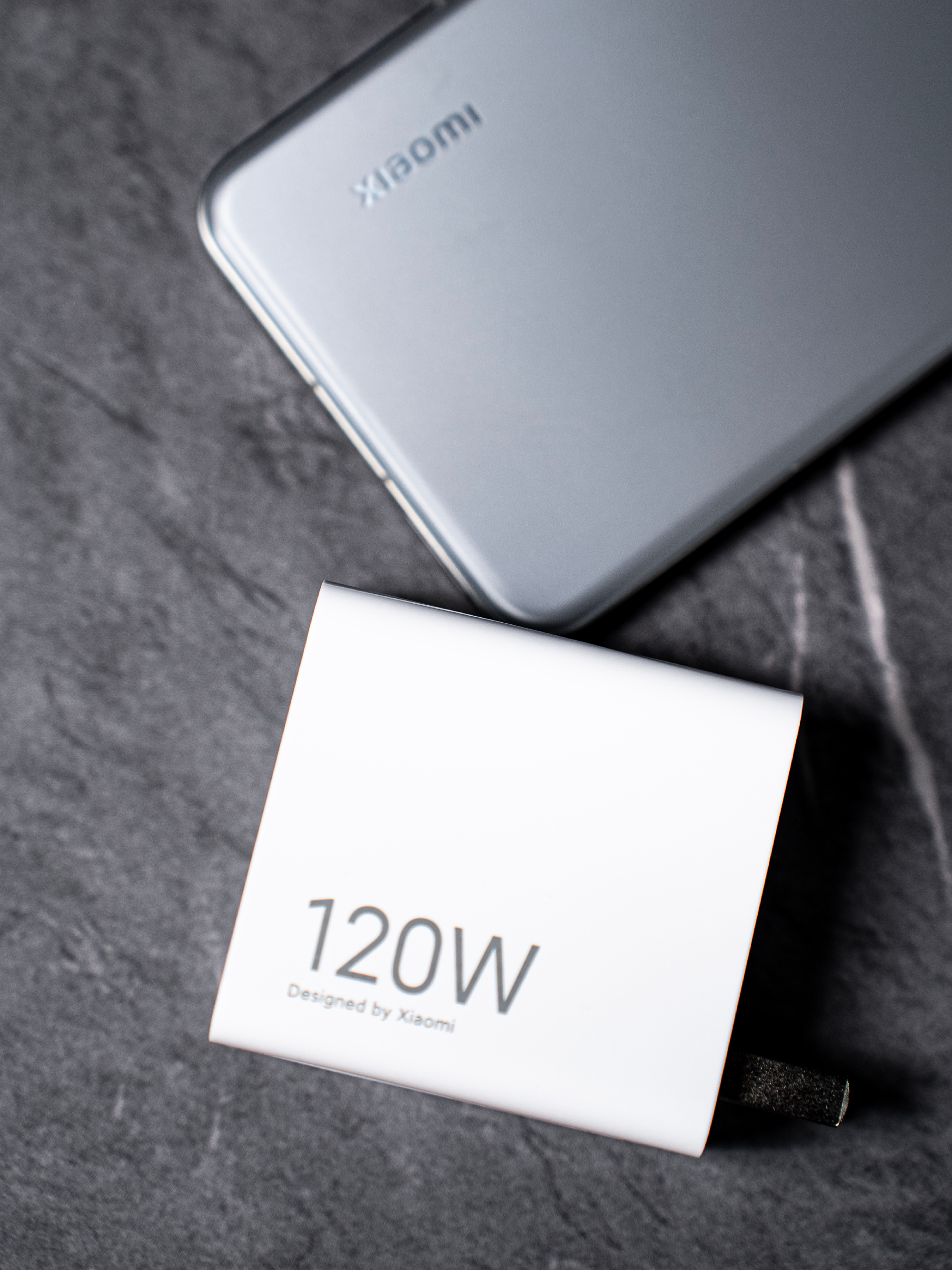 "Học tập" Apple, Xiaomi 14 Pro có thêm phiên bản viền Titan giống iPhone 15 Pro Max, giá đắt hơn - Ảnh 10. "Học tập" Apple, Xiaomi 14 Pro có thêm phiên bản viền Titan giống iPhone 15 Pro Max, giá đắt hơn - Ảnh 10.