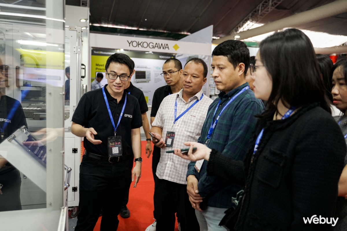 Trải nghiệm 4 robot SCARA của Epson tại Bắc Ninh: Linh hoạt, nhỏ gọn và thông minh hơn - Ảnh 2. Trải nghiệm 4 robot SCARA của Epson tại Bắc Ninh: Linh hoạt, nhỏ gọn và thông minh hơn - Ảnh 2.