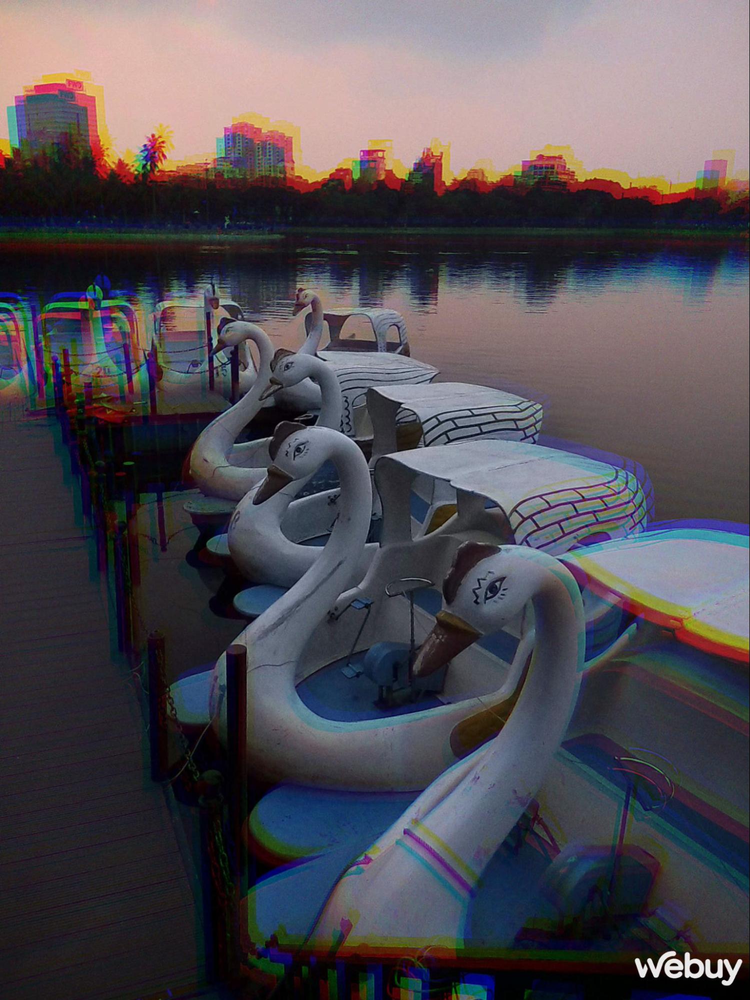 Ra đường chụp ảnh với Leica Sofort 2: Chụp in ngay v&agrave; c&oacute; cả bản số, m&agrave;u ảnh ho&agrave;i cổ- Ảnh 4.