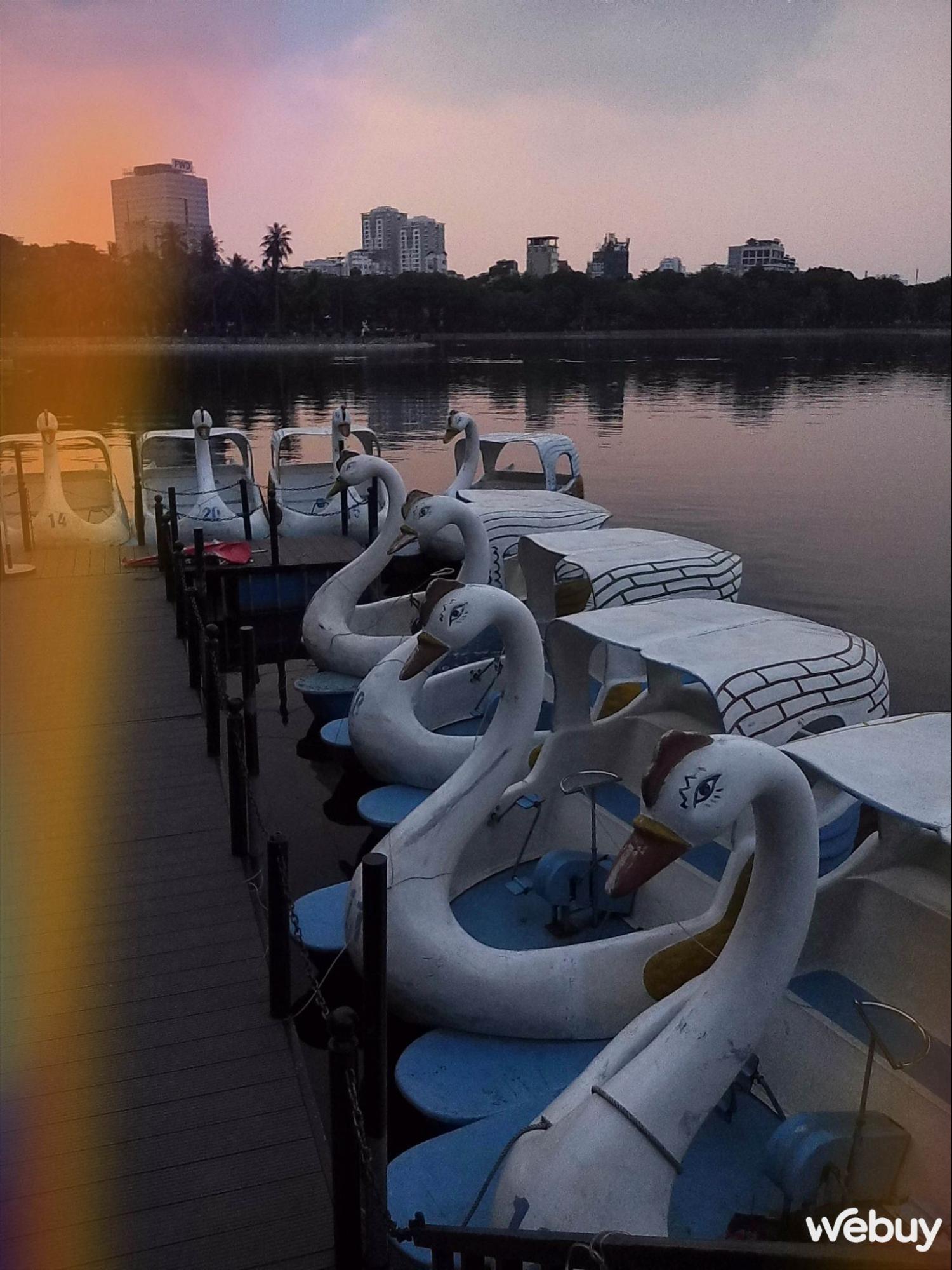 Ra đường chụp ảnh với Leica Sofort 2: Chụp in ngay v&agrave; c&oacute; cả bản số, m&agrave;u ảnh ho&agrave;i cổ- Ảnh 6.