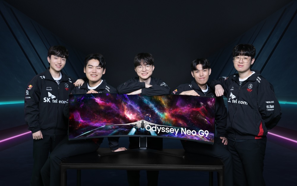 Samsung Odyssey Neo G9 - Chơi game bao năm b&acirc;y giờ mới t&igrave;m được m&agrave;n h&igrave;nh gaming ch&acirc;n &aacute;i!- Ảnh 1.