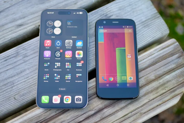 Tất cả chúng ta phải "cảm ơn" chiếc điện thoại nhỏ bé này vì đã làm thay đổi thế giới smartphone mãi mãi!- Ảnh 2. Tất cả chúng ta phải "cảm ơn" chiếc điện thoại nhỏ bé này vì đã làm thay đổi thế giới smartphone mãi mãi!- Ảnh 2.