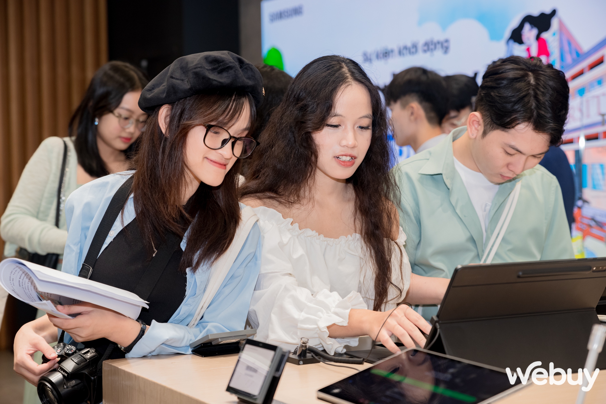 Vừa trở th&agrave;nh &lsquo;bệ ph&oacute;ng' t&agrave;i năng, Samsung c&ograve;n trực tiếp trao quyền s&aacute;ng tạo v&agrave;o tay người d&ugrave;ng trẻ- Ảnh 11.