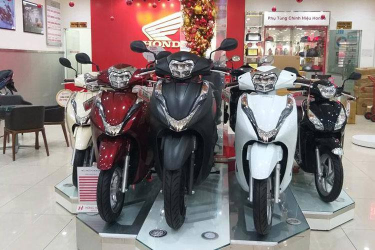 Gi&aacute; xe m&aacute;y ti&ecirc;́p tục d&ograve; đáy mới, Honda SH, Air Blade rẻ chưa từng có, Winner X th&acirc;́p hơn mức đ&ecirc;̀ xu&acirc;́t 16 tri&ecirc;̣u đ&ocirc;̀ng- Ảnh 1.