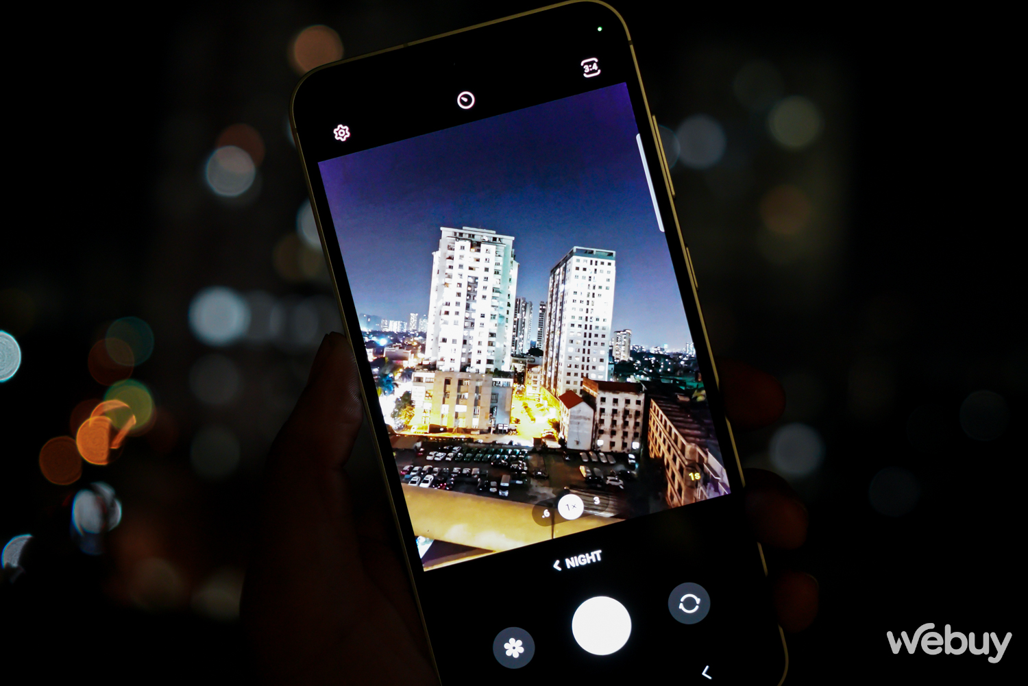 Dạo phố Hà Nội cuối tuần với Nightography của Galaxy S23 FE - Ảnh 2. Dạo phố Hà Nội cuối tuần với Nightography của Galaxy S23 FE - Ảnh 2.