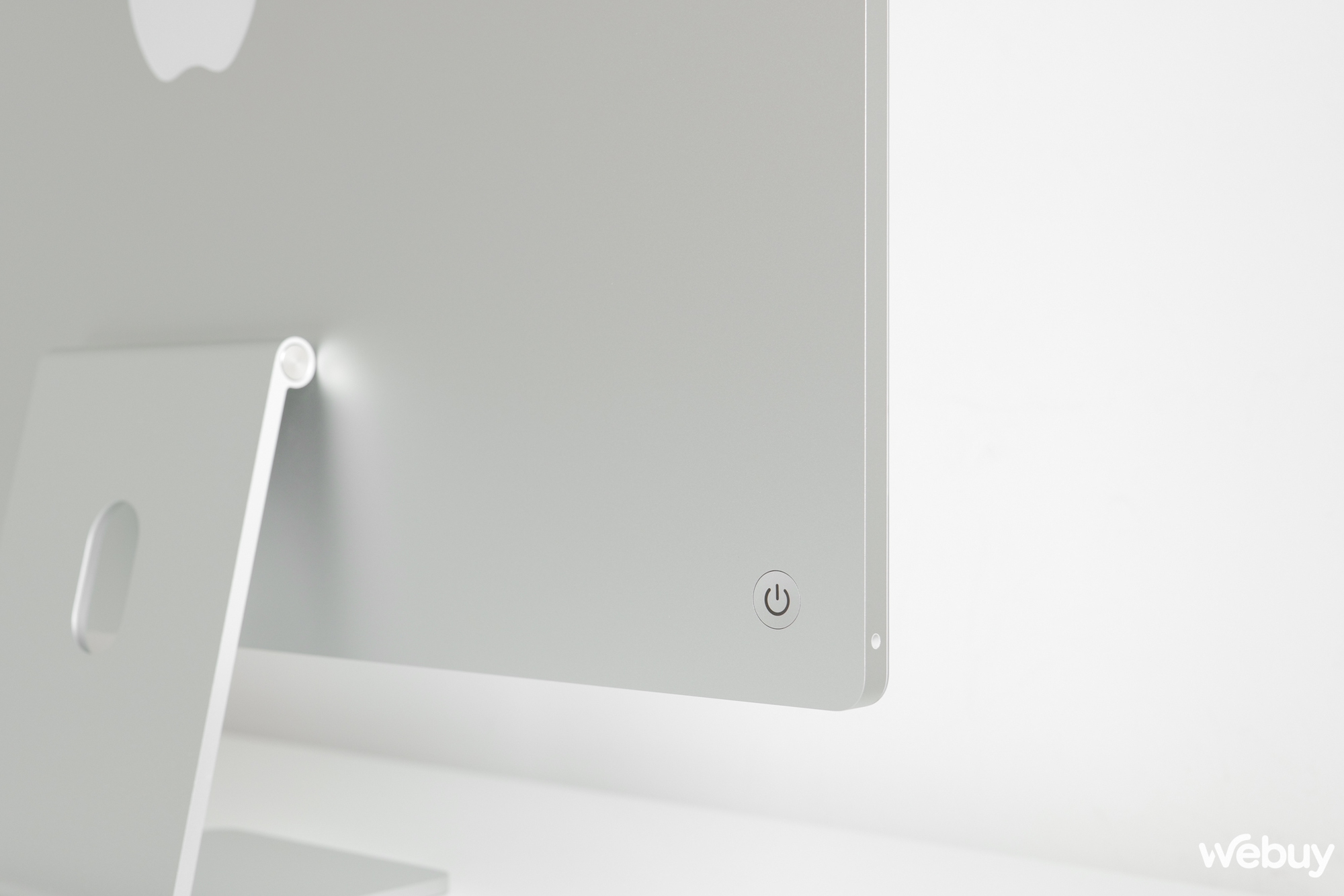 Mở hộp iMac M3 ch&iacute;nh h&atilde;ng: Ai bảo m&aacute;y Mac kh&ocirc;ng chơi được game?- Ảnh 15.