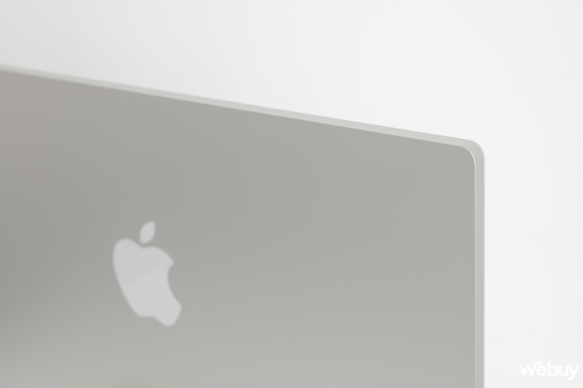 Mở hộp iMac M3 ch&iacute;nh h&atilde;ng: Ai bảo m&aacute;y Mac kh&ocirc;ng chơi được game?- Ảnh 14.