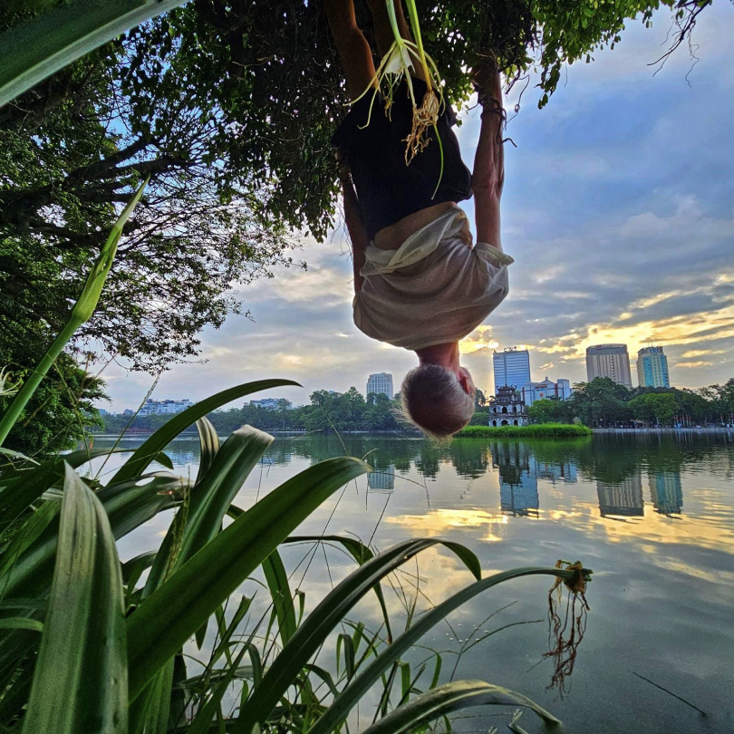 Nhiếp ảnh gia đường phố Chu Việt H&agrave;: &ldquo;iPhone hay Samsung kh&ocirc;ng quan trọng, quan trọng l&agrave; c&aacute;ch bạn sử dụng thiết bị&rdquo;- Ảnh 23.