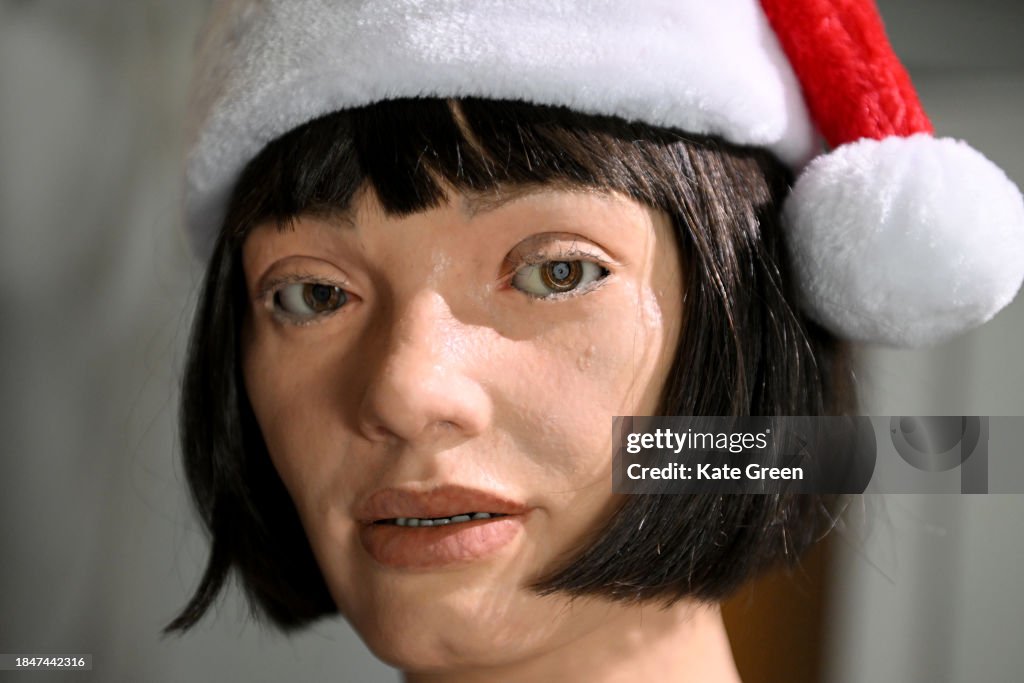 Độc đáo người máy AI tham gia giảng bài mùa Giáng sinh- Ảnh 1. Độc đáo người máy AI tham gia giảng bài mùa Giáng sinh- Ảnh 1.