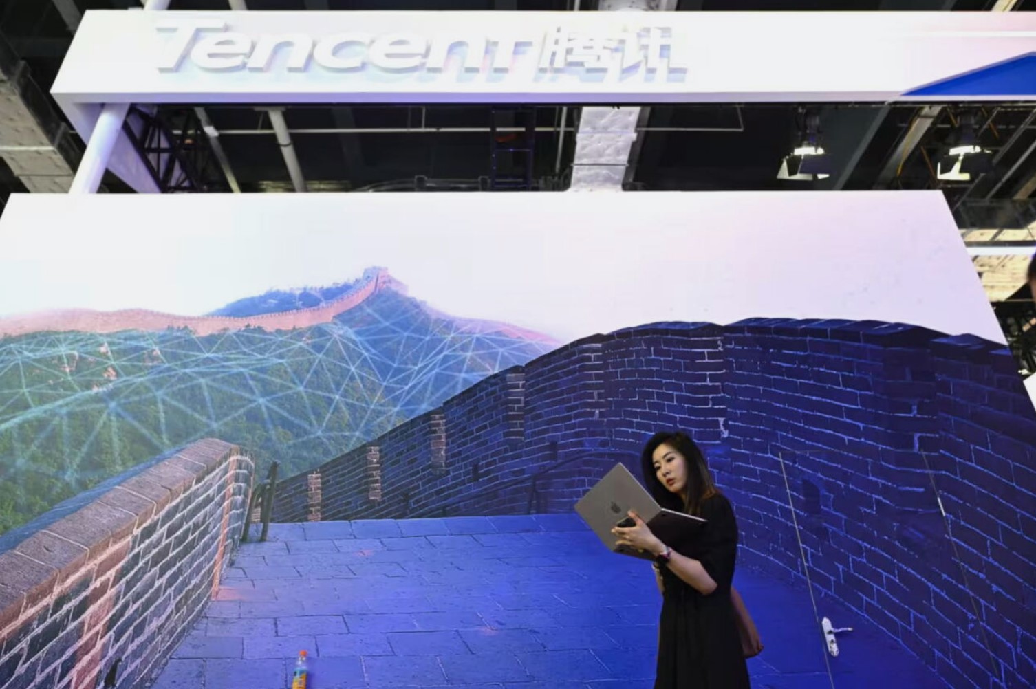 Đặt một v&aacute;n cược lớn, đ&acirc;y l&agrave; c&aacute;ch Huawei t&igrave;m ra khe hở vượt bức tường c&aacute;ch ly v&agrave; bằng mọi gi&aacute; mở đường cho &ldquo;giấc mơ Mỹ&rdquo;- Ảnh 7.