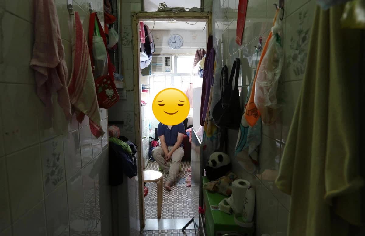 Bên trong "nhà quan tài" rộng 3m2 toilet sát giường ngủ, không dành cho người sợ không gian hẹp - nơi ước mơ đổi đời và hiện thực đan xen - Ảnh 3. Bên trong "nhà quan tài" rộng 3m2 toilet sát giường ngủ, không dành cho người sợ không gian hẹp - nơi ước mơ đổi đời và hiện thực đan xen - Ảnh 3.