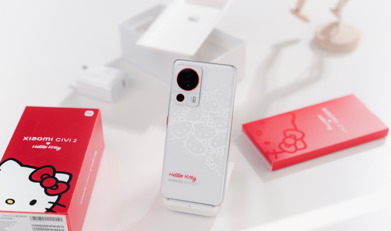 Ảnh thực tế điện thoại Hello Kitty: Quà tặng dành cho hội chị em ngày Valentine - Ảnh 3. Ảnh thực tế điện thoại Hello Kitty: Quà tặng dành cho hội chị em ngày Valentine - Ảnh 3.