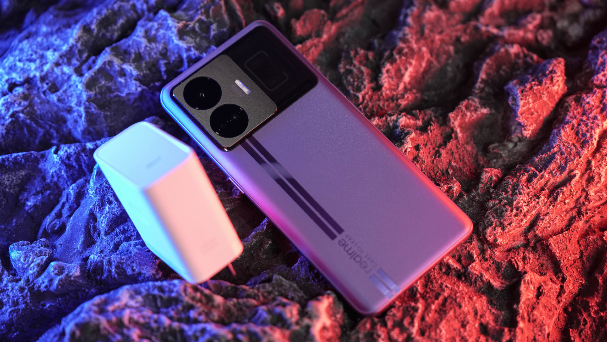 Điện thoại sạc nhanh 240W chuẩn bị lên kệ tại Việt Nam - Ảnh 3. Điện thoại sạc nhanh 240W chuẩn bị lên kệ tại Việt Nam - Ảnh 3.