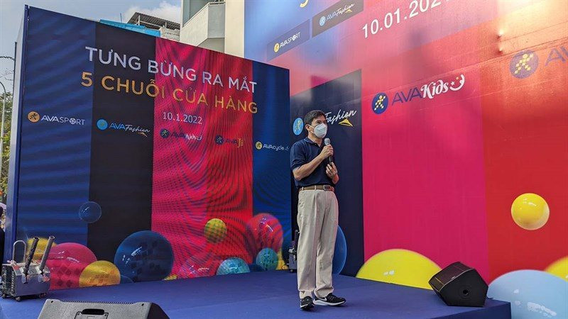 Nửa thập kỷ dang dở của Thế giới Di động: Tham vọng từ chuỗi kính mắt, Điện thoại siêu rẻ, 5 chuỗi AVA... cho đến Bluetronics đều thành "sửa sai" - Ảnh 2. Nửa thập kỷ dang dở của Thế giới Di động: Tham vọng từ chuỗi kính mắt, Điện thoại siêu rẻ, 5 chuỗi AVA... cho đến Bluetronics đều thành "sửa sai" - Ảnh 2.