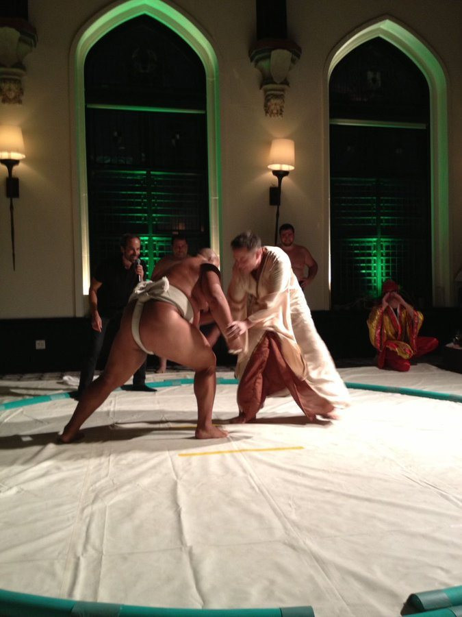 Ám ảnh cuộc sống của 'superman' Elon Musk: Mệt mỏi, đau lưng, mất ngủ nhưng không bỏ cuộc họp nào tại Tesla, tìm cách ngăn Twitter phá sản - Ảnh 4. Ám ảnh cuộc sống của 'superman' Elon Musk: Mệt mỏi, đau lưng, mất ngủ nhưng không bỏ cuộc họp nào tại Tesla, tìm cách ngăn Twitter phá sản - Ảnh 4.