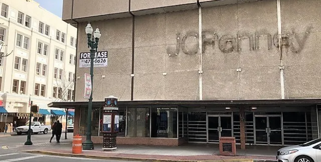 “Steve Jobs bán lẻ” đã làm gì để đẩy chuỗi 1.100 siêu thị 118 tuổi tiến gần vực phá sản, lỗ 1 tỷ USD, sa thải 19.000 nhân viên? - Ảnh 3. “Steve Jobs bán lẻ” đã làm gì để đẩy chuỗi 1.100 siêu thị 118 tuổi tiến gần vực phá sản, lỗ 1 tỷ USD, sa thải 19.000 nhân viên? - Ảnh 3.