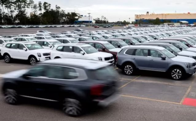 Một quốc gia l&aacute;ng giềng Việt Nam m&agrave; Tesla, BYD hay VinFast kh&oacute; c&oacute; cửa chen ch&acirc;n, người d&acirc;n thờ ơ với xe điện v&igrave;...chỉ th&iacute;ch si&ecirc;u xe - Ảnh 1.