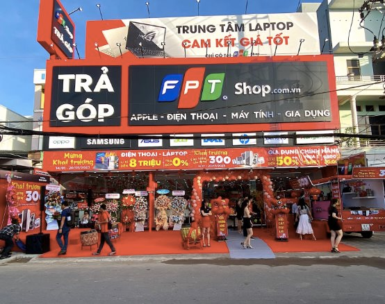 FPT Shop sẽ b&aacute;n th&ecirc;m xe m&aacute;y, xe đạp, phụ t&ugrave;ng, bảo dưỡng v&agrave; sửa chữa m&ocirc; t&ocirc; b&ecirc;n cạnh đồng hồ, đồ gia dụng... - Ảnh 1.