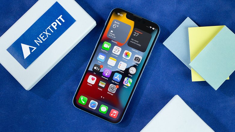 ‘Bé nhưng có võ’: Đây là mẫu smartphone nhỏ gọn đáng tiền nhất từ trước đến nay - Ảnh 2. ‘Bé nhưng có võ’: Đây là mẫu smartphone nhỏ gọn đáng tiền nhất từ trước đến nay - Ảnh 2.