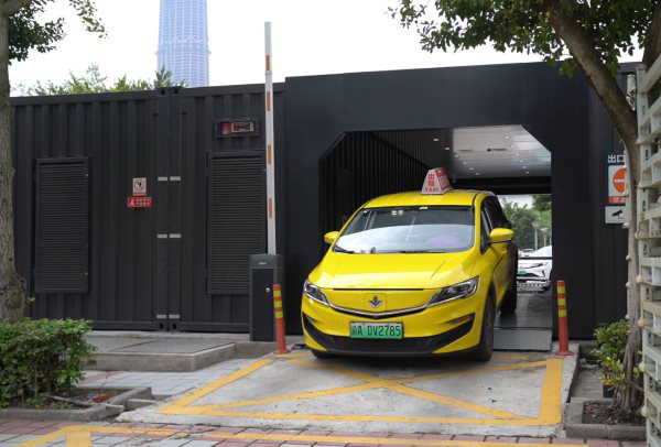 100% taxi điện: Mục ti&ecirc;u sắp ho&agrave;n th&agrave;nh ở Trung Quốc, ri&ecirc;ng Bắc Kinh chi tới 1,3 tỷ USD để đổi hết sang xe điện - Ảnh 1.